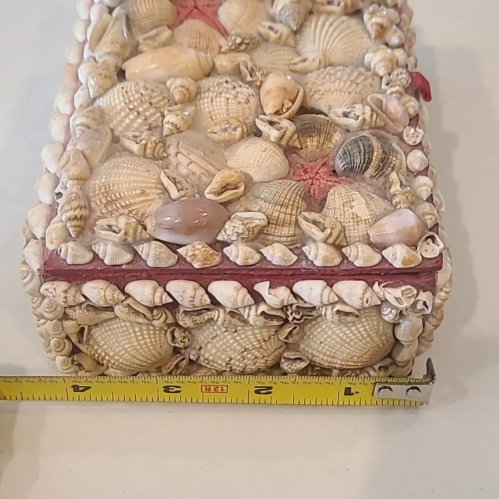 Vintage Shell Box - Picture 9 of 10